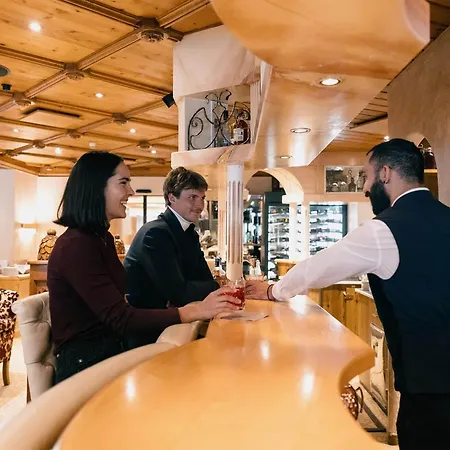 By Gourmet & Wine Austria Hotel