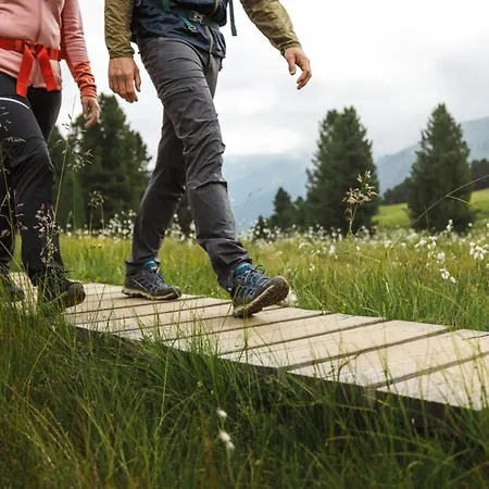 - Hike & Bike By Austria Bellevue Отель 4*